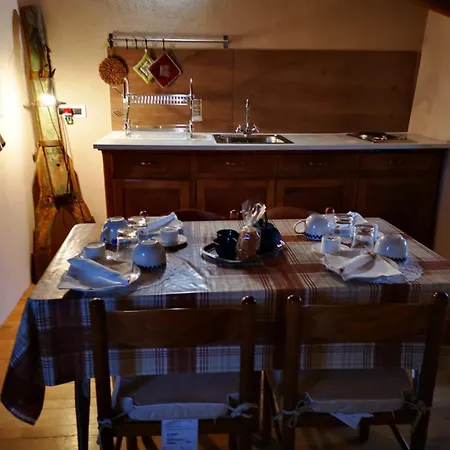Agriturismo Magnarosa Farm stay *